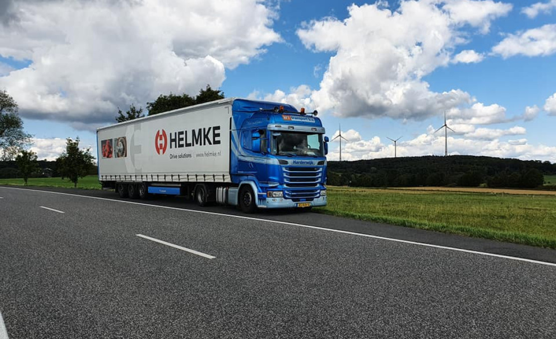 Gespotte WT transport vrachtwagen door Albert