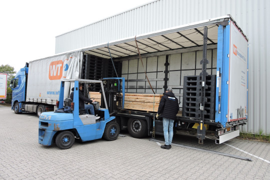 Groupage zendingen van WT transport